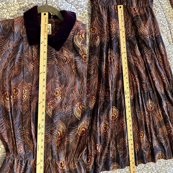Donna Morgan Vintage 80’s Peacock Design Velvet Collar Maxi Dress - Picture 6 of 7